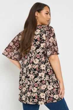 YOURS - Top Noir Floral Plissé En Filet -Evans Boutique 3afa45f8 6831 46 321996 C