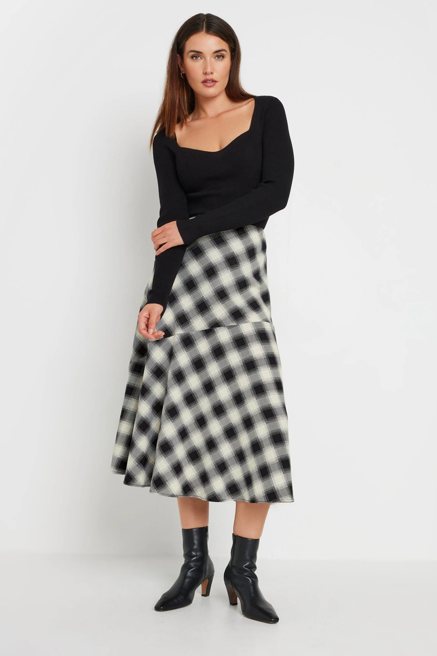LTS Tall Black Check Print Tiered Midaxi Skirt 4 LTS Tall Black Check Print Tiered Midaxi Skirt – Image 2