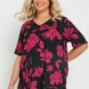 YOURS - Top Rouge & Noir Floral Texturé Manches Courtes -Evans Boutique 3b1c03f8 5b25 4a 303741 A