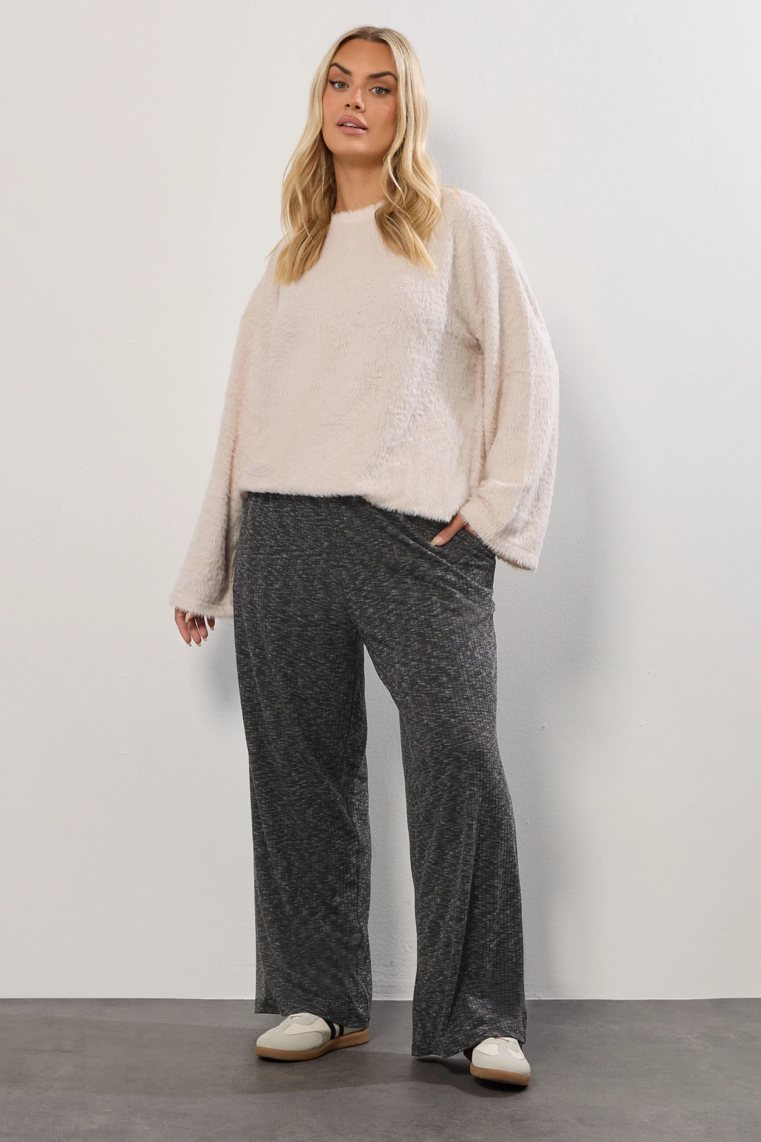 YOURS Curve Pantalon Large Côtelé Gris Chiné 4 YOURS Curve Pantalon Large Côtelé Gris Chiné – Image 2