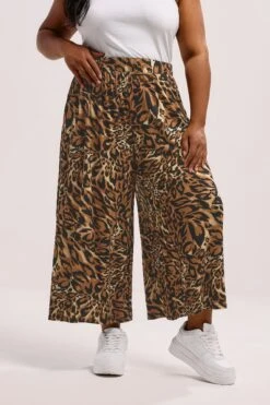YOURS Curve Pantalon Large Court à Imprimé Animalier Marron