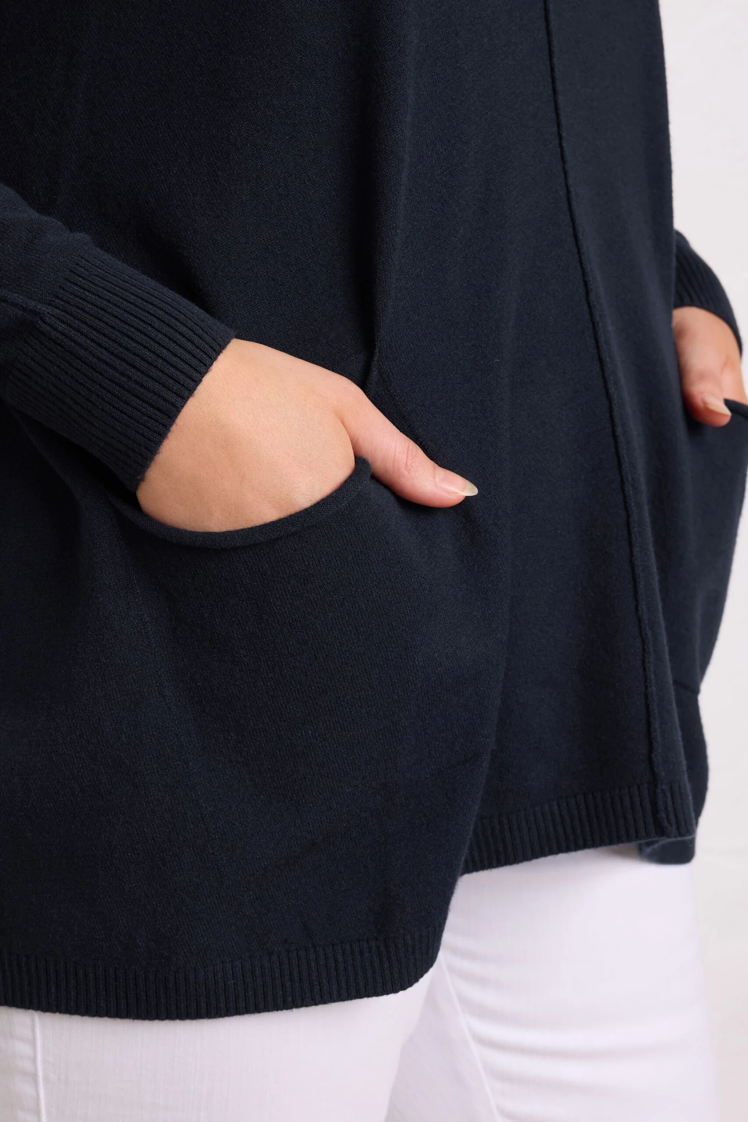 EVANS Curve Navy Blue Soft Touch Front Seam Jumper 7 EVANS Curve Navy Blue Soft Touch Front Seam Jumper – Image 5