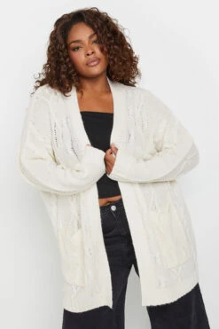 YOURS - Cardigan Crème Design En Maille Manches Longues -Evans Boutique 413673a3 dcc3 4c 280471 B