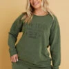 YOURS - Sweatshirt Vert Kaki Brodé 'New York' -Evans Boutique 41cd3a50 f45f 4f 304044 B