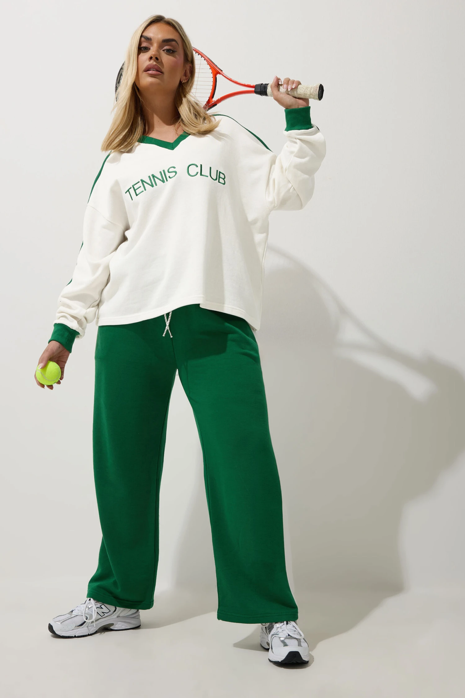 LIMITED COLLECTION - Sweatshirt Blanc & Vert Tennis Club 5 LIMITED COLLECTION - Sweatshirt Blanc & Vert Tennis Club – Image 3