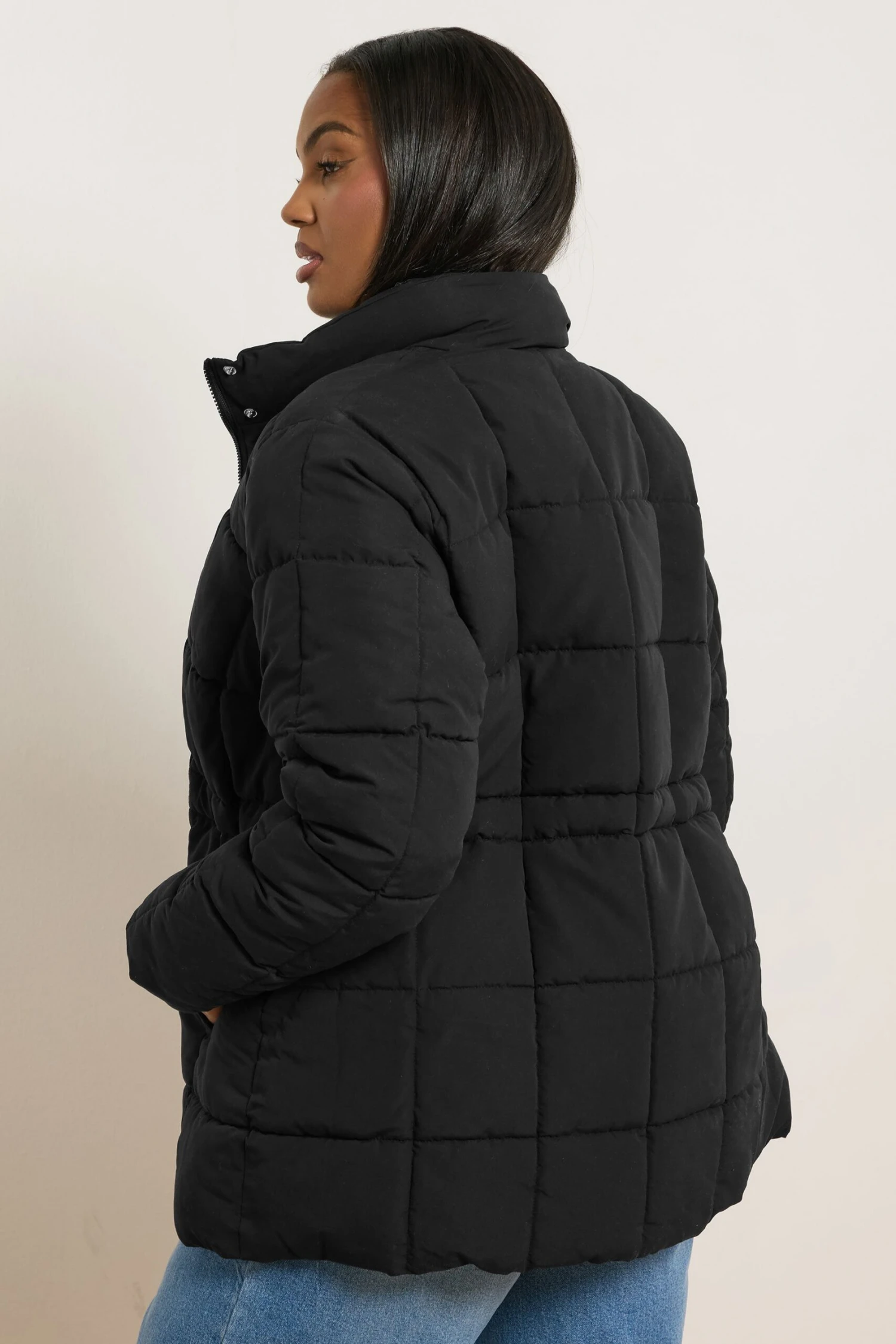 YOURS Curve Manteau Matelassé Noir Carré YOURS Curve 5 YOURS Curve Manteau Matelassé Noir Carré YOURS Curve – Image 3
