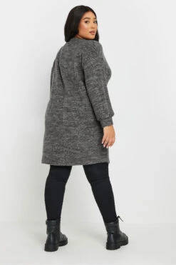 YOURS Curve Robe Pull Courte Grise Douce Au Toucher 9 YOURS Curve Robe Pull Courte Grise Douce Au Toucher -Evans Boutique 45a1482a 26df 41 303802 C