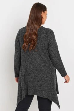 YOURS - Top Gris Charbonneux Ourlet Asymétrique 9 YOURS - Top Gris Charbonneux Ourlet Asymétrique -Evans Boutique 45ccf4ce 99df 46 322187 C