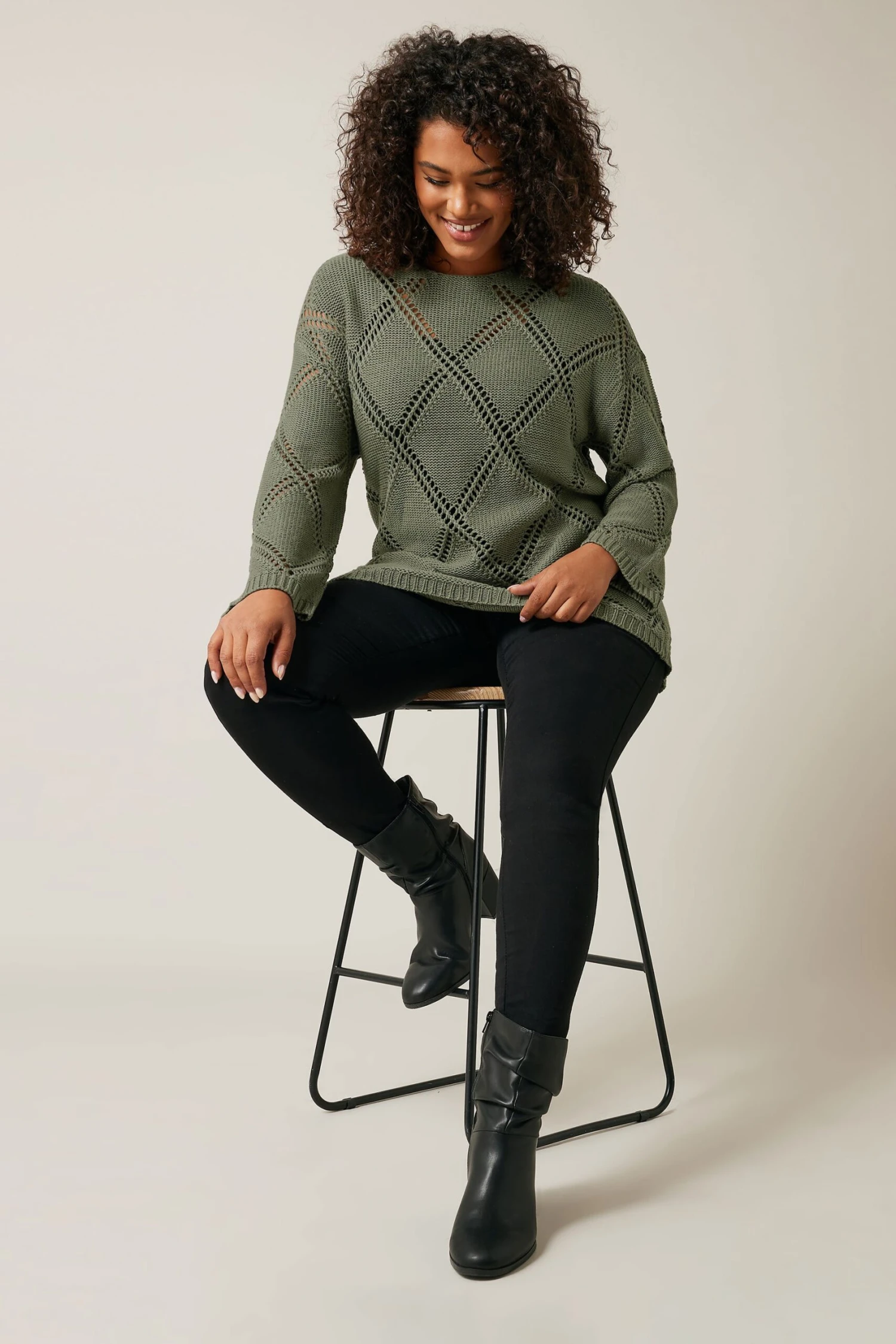 EVANS Curve Khaki Green Diamond Pointelle Jumper 4 EVANS Curve Khaki Green Diamond Pointelle Jumper – Image 2
