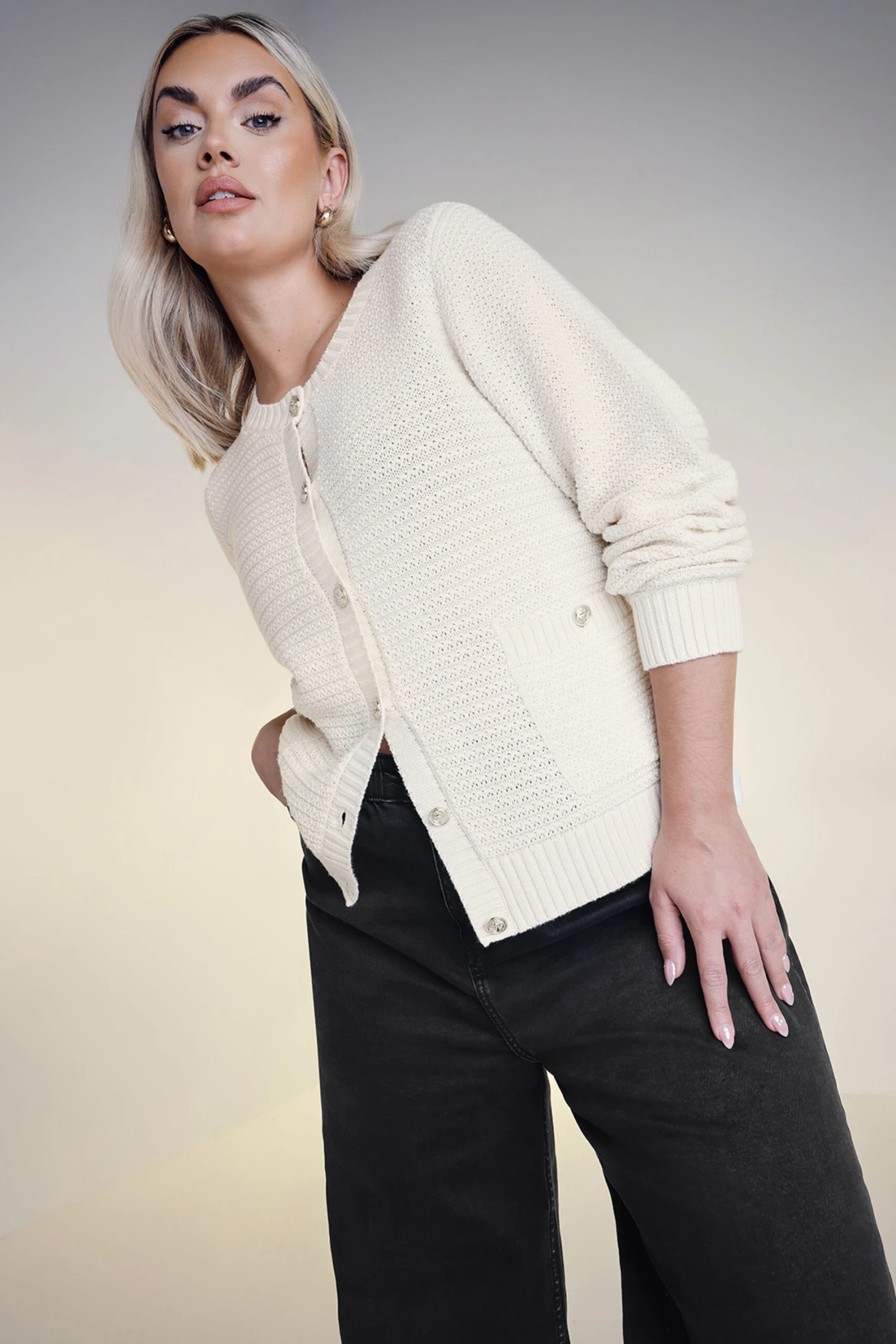 YOURS - Cardigan Blanc Boutonné Design En Maille 3 YOURS - Cardigan Blanc Boutonné Design En Maille