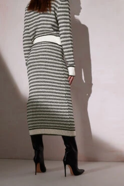 STAR White Knit Metallic Striped Maxi Skirt 11 STAR White Knit Metallic Striped Maxi Skirt -Evans Boutique 4a26c410 d30d 41 110714 C