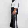 YOURS - Pantalon Noir Bandes Blanches Coupe Wide Leg 2 YOURS - Pantalon Noir Bandes Blanches Coupe Wide Leg -Evans Boutique 4afa451e bca4 47 143901 B