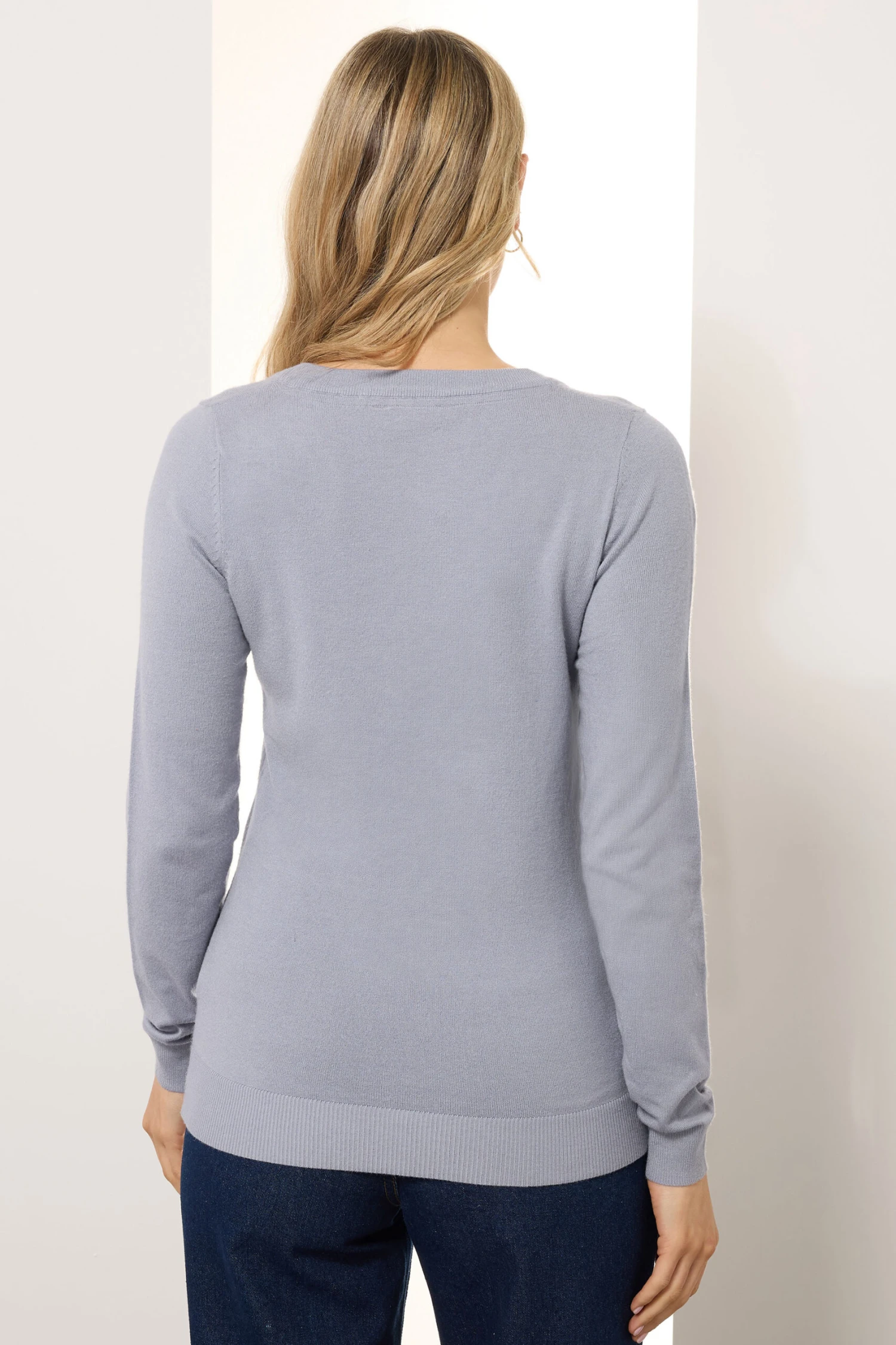 LTS Tall Light Blue Knit V-Neck Jumper 5 LTS Tall Light Blue Knit V-Neck Jumper – Image 3