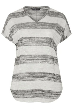 YOURS - Top Gris à Rayures Manches Courtes 13 YOURS - Top Gris à Rayures Manches Courtes -Evans Boutique 4e951498 3d1e 42 303993 X