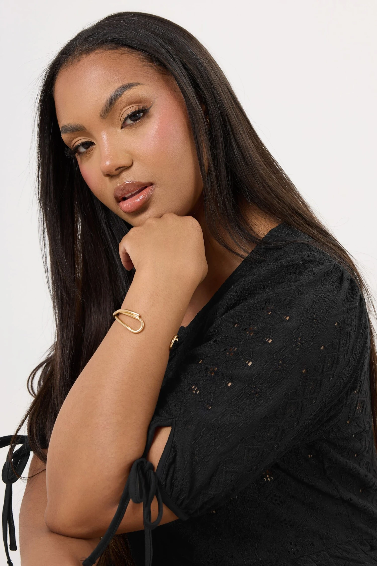 YOURS - Top Noir Broderie Anglaise Peplum Volanté 7 YOURS - Top Noir Broderie Anglaise Peplum Volanté – Image 5