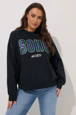YOURS Curve Sweat-shirt à Carreaux Noirs « Soho » 9 YOURS Curve Sweat-shirt à Carreaux Noirs « Soho » -Evans Boutique 5029deaa 9517 4c 126801 B
