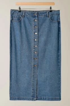 EVANS Curve Blue Button Through Denim Maxi Skirt 14 EVANS Curve Blue Button Through Denim Maxi Skirt -Evans Boutique 519e05f2 0d14 42 615846 P