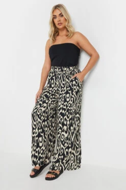 YOURS - Pantalon Wide Leg Noir & Crème Texturé Abstrait En Jersey 8 YOURS - Pantalon Wide Leg Noir & Crème Texturé Abstrait En Jersey -Evans Boutique 53449b11 6fbd 46 303653 B