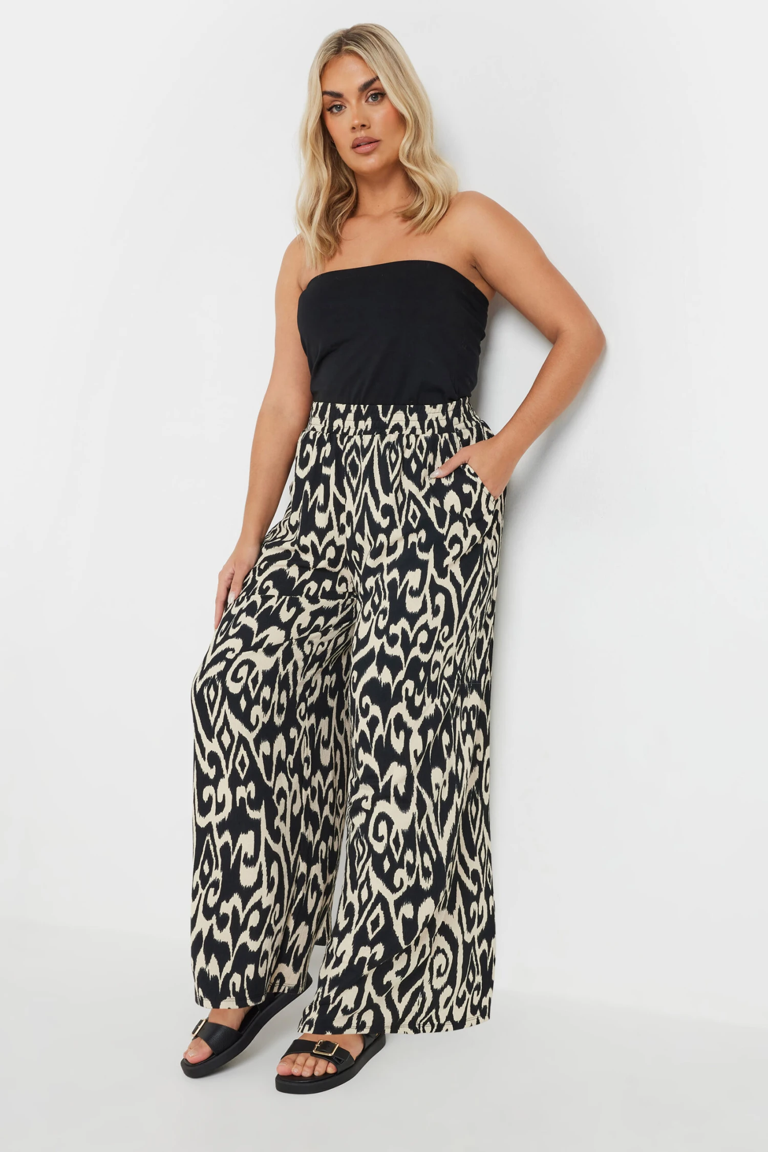 YOURS - Pantalon Wide Leg Noir & Crème Texturé Abstrait En Jersey 4 YOURS - Pantalon Wide Leg Noir & Crème Texturé Abstrait En Jersey – Image 2