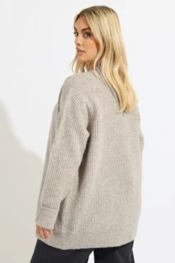 YOURS Curve Cardigan En Tricot Doux Au Toucher Marron Naturel 9 YOURS Curve Cardigan En Tricot Doux Au Toucher Marron Naturel -Evans Boutique 53b1ffc1 c00a 48 280680 C