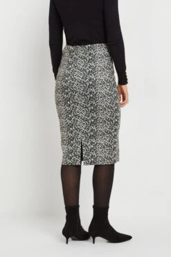 LTS Tall Beige Brown Leopard Print Pencil Skirt 9 LTS Tall Beige Brown Leopard Print Pencil Skirt -Evans Boutique 5590b1c6 9ad5 4f 355426 C