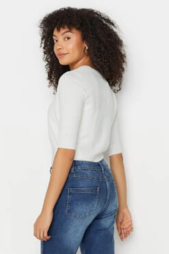 M&Co - Cardigan Blanc En Maille Croppé -Evans Boutique 581dace1 7a85 47 550699 C