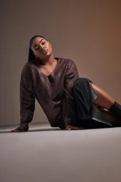 YOURS - Pull En Maille Bordeaux Métallique Manches Longues -Evans Boutique 5836648f 6e30 4f 280423 3