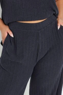 YOURS - Pantalon Bleu Marine Wide Leg à Rayures 10 YOURS - Pantalon Bleu Marine Wide Leg à Rayures -Evans Boutique 585121d4 2ef6 47 310041 D