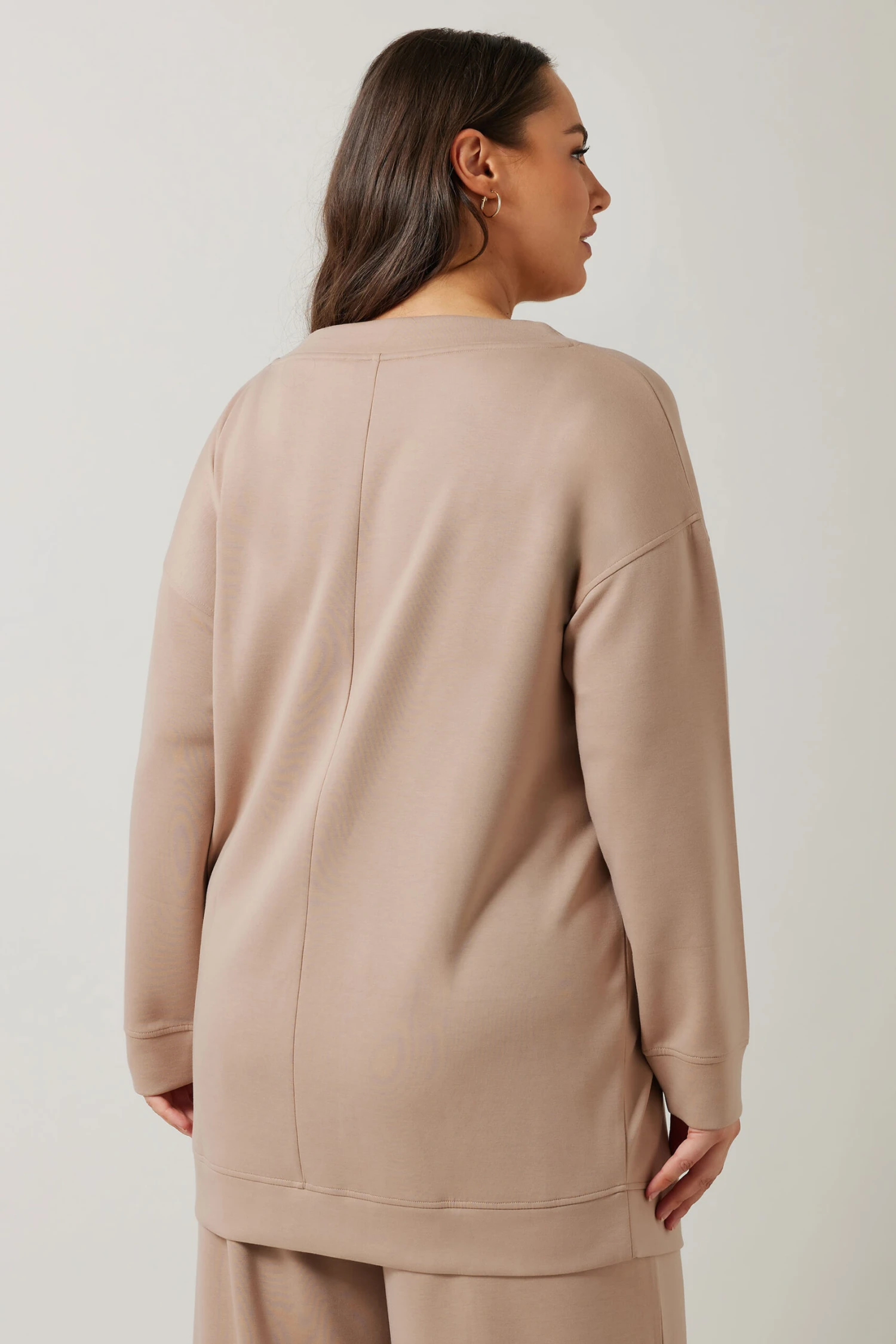 EVANS Curve Natural Brown Luxe Zip Detail Sweatshirt 5 EVANS Curve Natural Brown Luxe Zip Detail Sweatshirt – Image 3