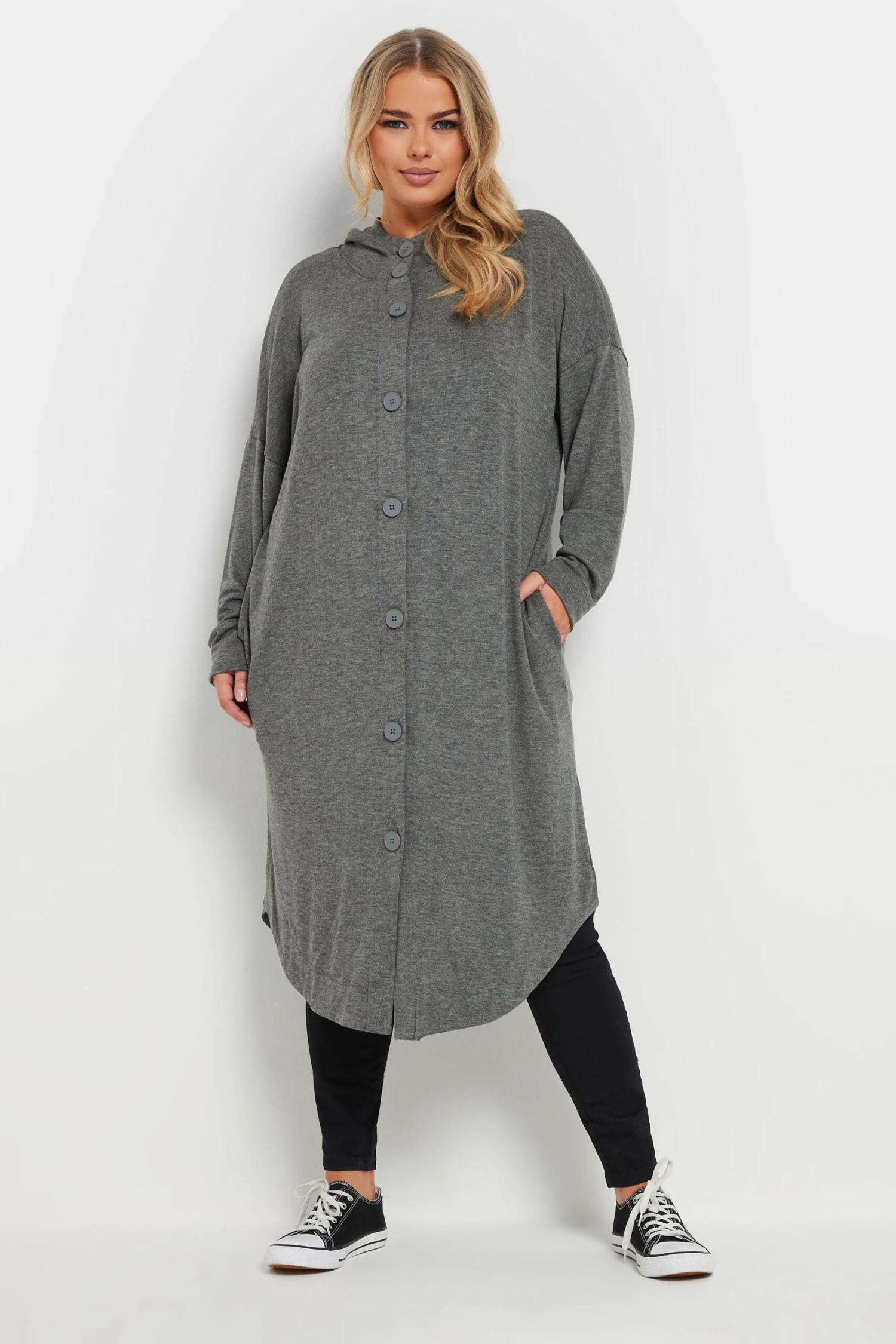 YOURS - Cardigan Gris à Capuche Maxi à Poches 4 YOURS - Cardigan Gris à Capuche Maxi à Poches – Image 2