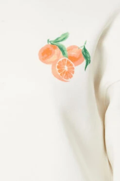 YOURS - Sweatshirt Blanc 'Barcelona' Design Oranges 13 YOURS - Sweatshirt Blanc 'Barcelona' Design Oranges -Evans Boutique 58dab6d2 fafe 40 126683 Z