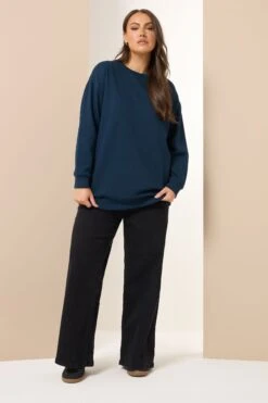YOURS Curve Sweat-shirt à Col Rond Bleu Marine 8 YOURS Curve Sweat-shirt à Col Rond Bleu Marine -Evans Boutique 594c7931 635a 49 126763 B