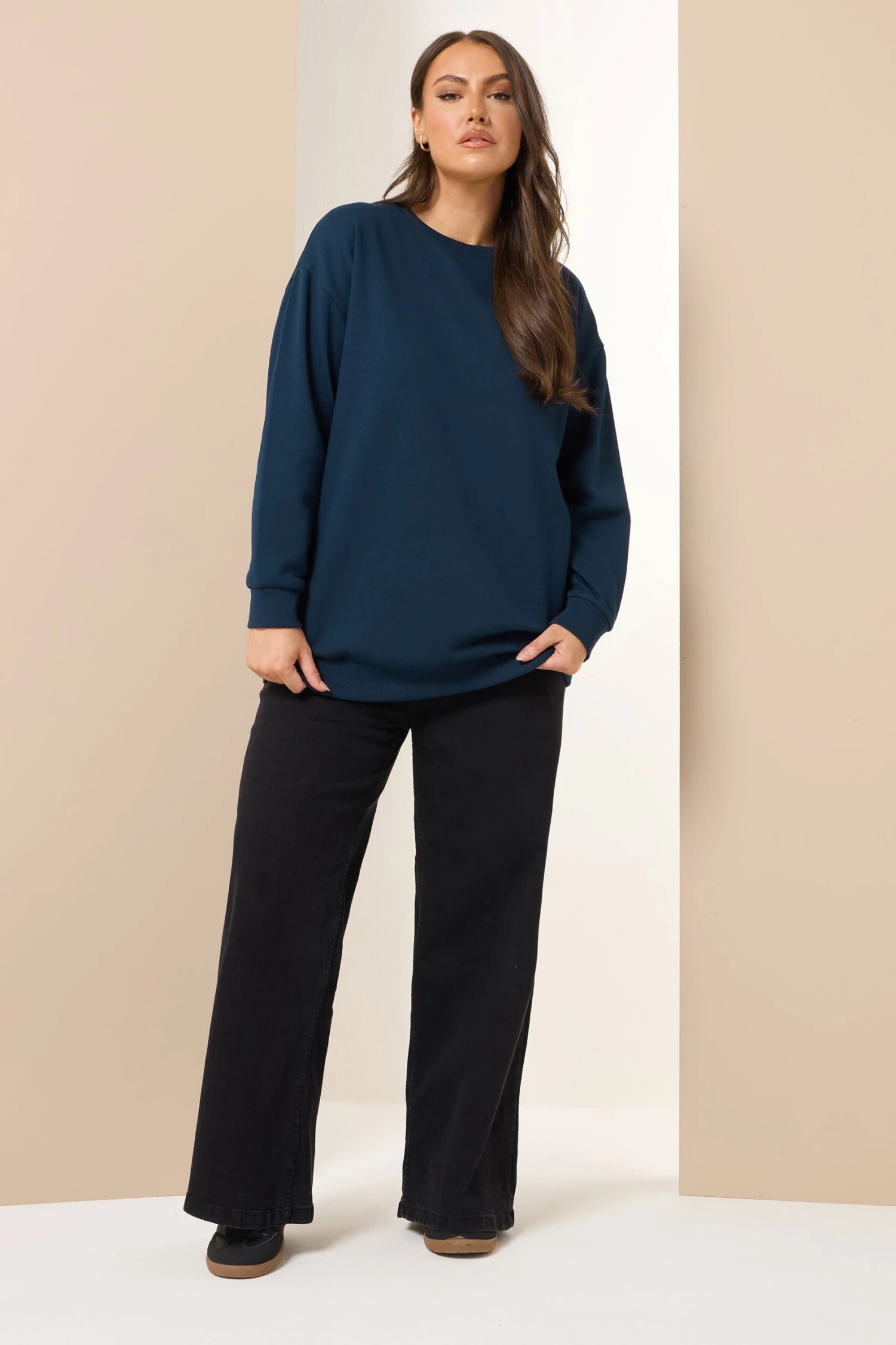 YOURS Curve Sweat-shirt à Col Rond Bleu Marine 4 YOURS Curve Sweat-shirt à Col Rond Bleu Marine – Image 2