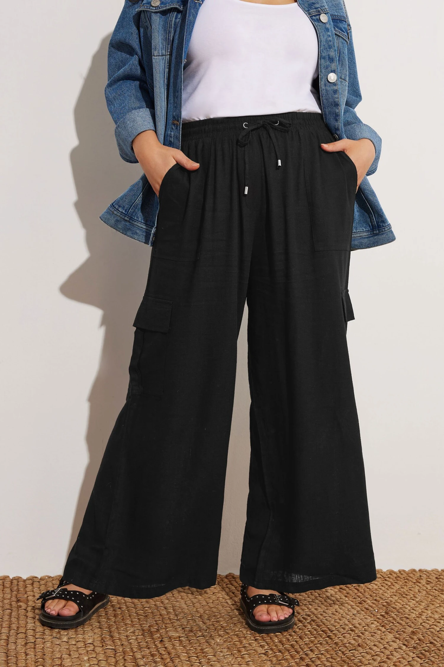 YOURS - Pantalon Wide Leg Cargo Noir En Lin 3 YOURS - Pantalon Wide Leg Cargo Noir En Lin