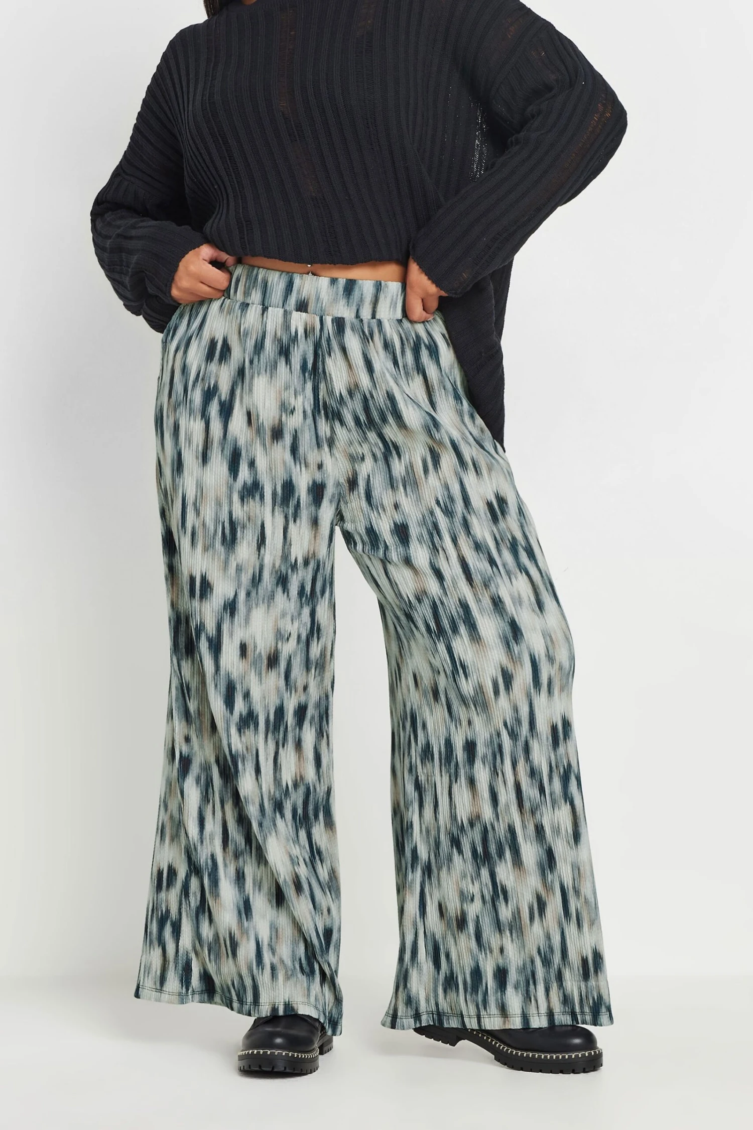 YOURS - Pantalon Coupe Wide Leg Bleu Tâcheté Abstrait 3 YOURS - Pantalon Coupe Wide Leg Bleu Tâcheté Abstrait