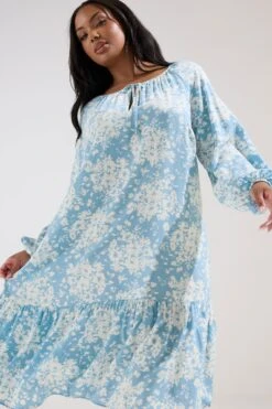 YOURS Curve Robe Mi-longue Bleu Clair à Fleurs Et Col Noué 11 YOURS Curve Robe Mi-longue Bleu Clair à Fleurs Et Col Noué -Evans Boutique 5ae3fe56 c64c 47 175231 E