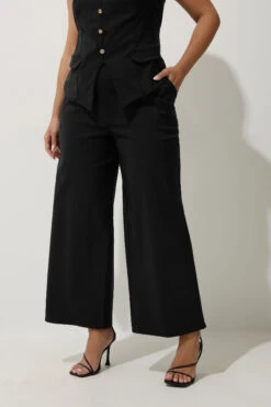 LIMITED COLLECTION - Pantalon Noir En Jersey Coupe Wide Leg 8 LIMITED COLLECTION - Pantalon Noir En Jersey Coupe Wide Leg -Evans Boutique 5af330c7 7ea1 4d 216455 A