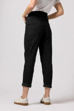 M&Co Black Denim Mom Jeans -Evans Boutique 5af75b44 755b 46 501690 D