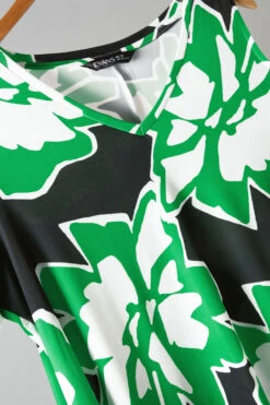 EVANS Curve Green Abstract Floral Cold Shoulder Top -Evans Boutique 5b19a42d fa53 48 615404 P3