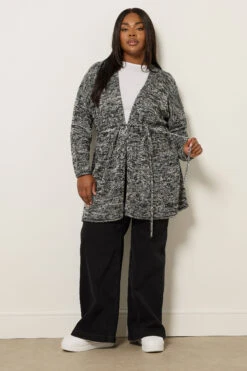 YOURS Curve Cardigan Ceinturé En Tricot Torsadé Noir -Evans Boutique 5d09bdfc 100d 4f 280678 B