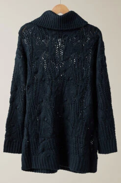 EVANS Curve Navy Blue Roll Neck Knitted Jumper -Evans Boutique 5d922293 dc77 4c 615522 P1
