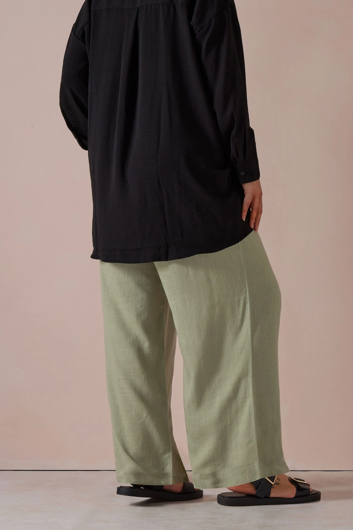 YOURS - Pantalon Vert Olive Plissé En Lin 6 YOURS - Pantalon Vert Olive Plissé En Lin – Image 4