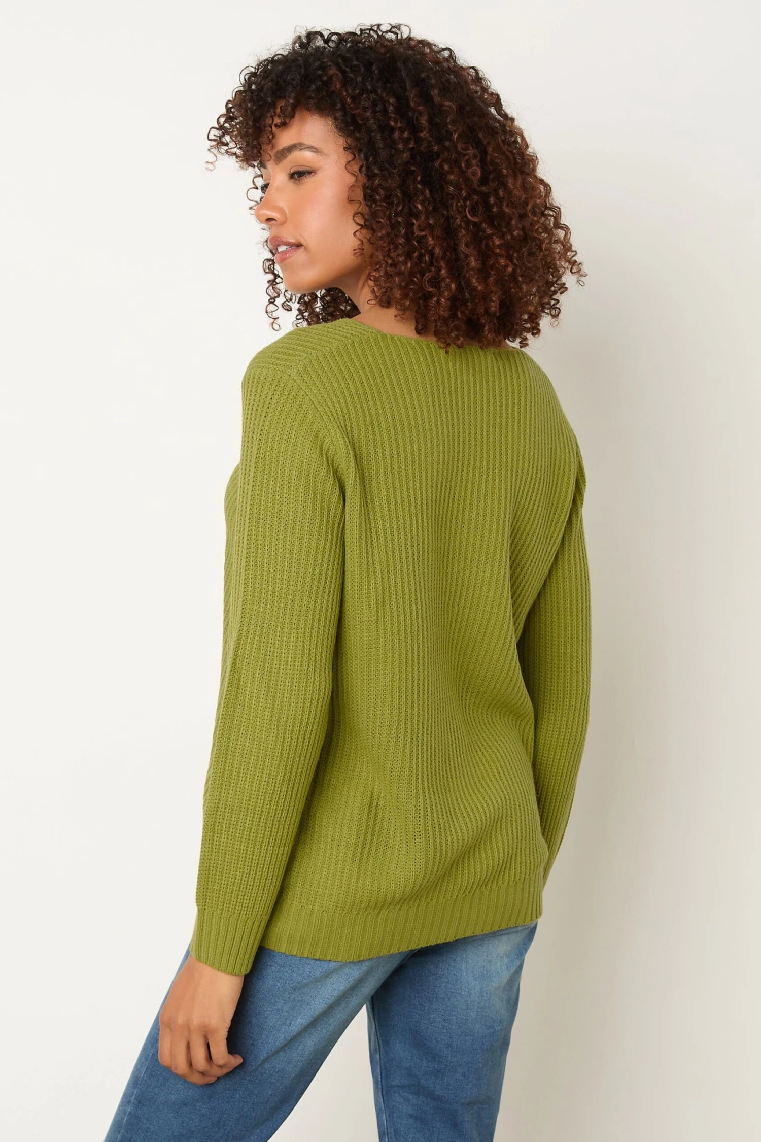 M&Co Fern Green V-Neck Long Sleeve Knitted Jumper 6 M&Co Fern Green V-Neck Long Sleeve Knitted Jumper – Image 4