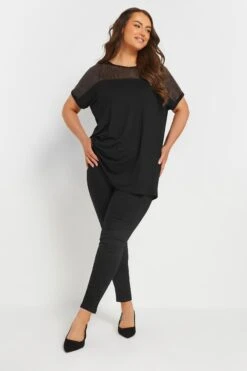 YOURS - Top Noir En Filet & Sequins Manches Courtes -Evans Boutique 60aebdb7 dd13 43 303868 B