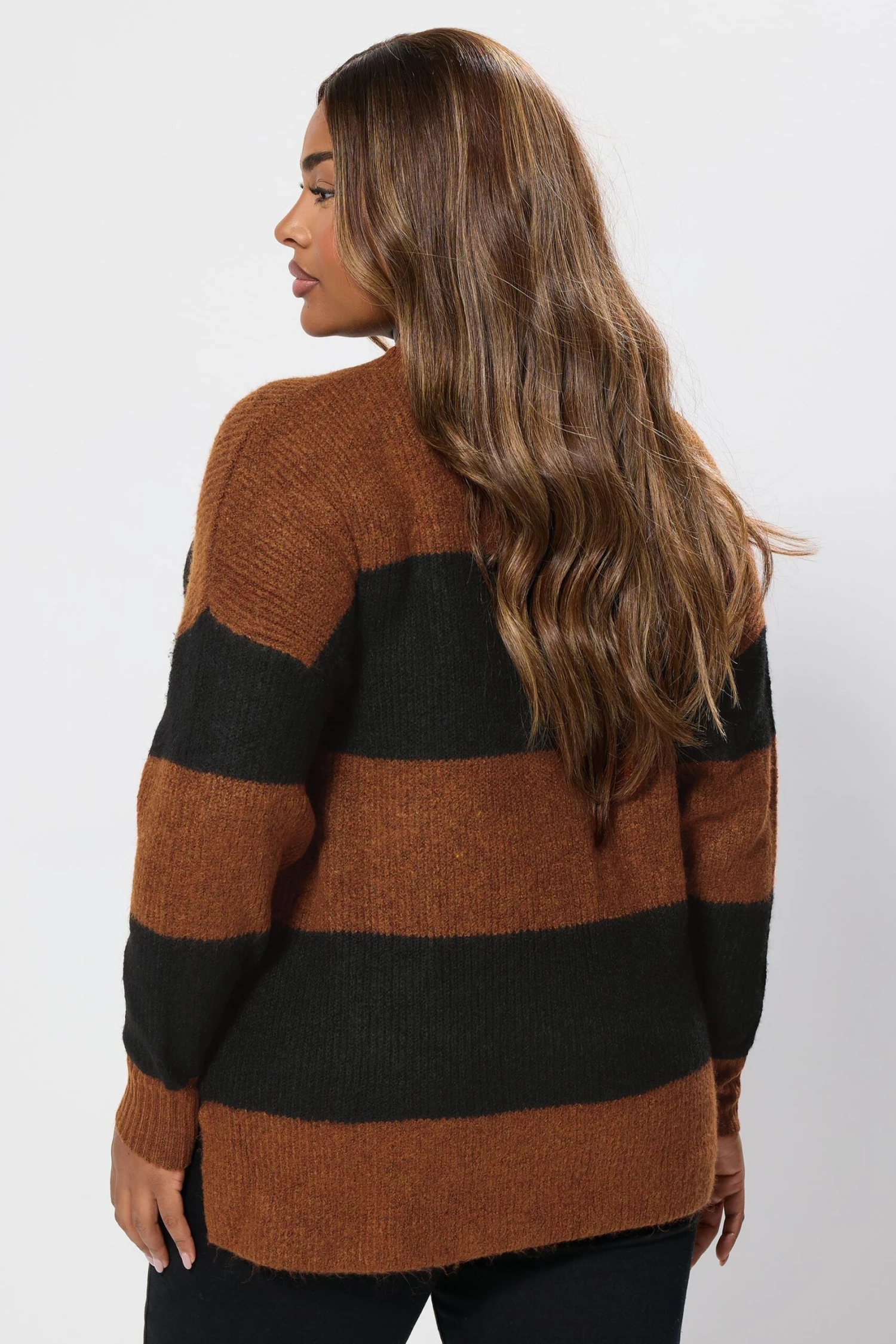 YOURS - Pull Noir & Orange En Maille à Rayures 5 YOURS - Pull Noir & Orange En Maille à Rayures – Image 3