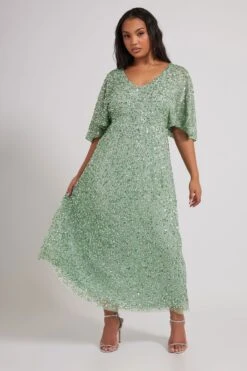 LUXE - Robe Longue Vert Sauge Ornée De Sequins
