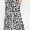 YOURS - Pantalon Wide Leg Noir & Blanc Abstrait 2 YOURS - Pantalon Wide Leg Noir & Blanc Abstrait -Evans Boutique 63125348 bac5 4e 143746 A