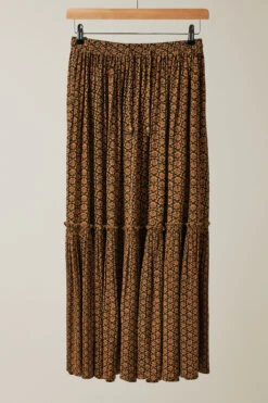 EVANS Curve Orange Floral Print Tiered Crinkle Midi Skirt -Evans Boutique 653afd21 1263 48 615502 P