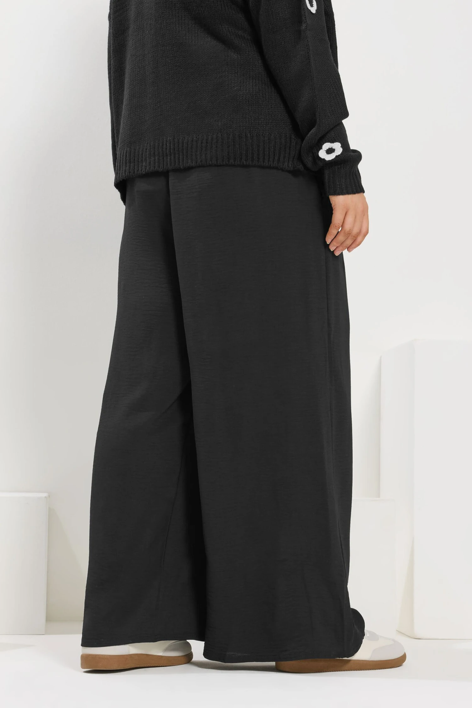 YOURS - Pantalon Noir Wide Leg En Sergé 5 YOURS - Pantalon Noir Wide Leg En Sergé – Image 3