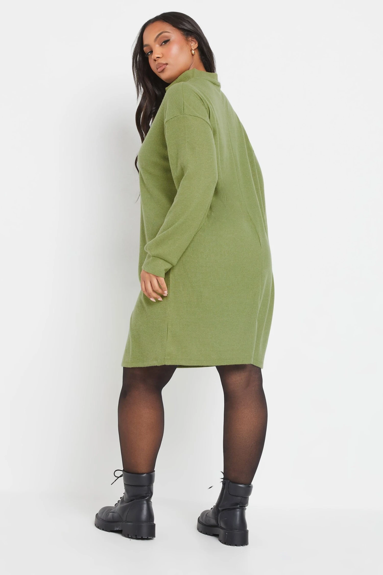 YOURS Curve Robe Pull Côtelée Verte à Col Zippé 5 YOURS Curve Robe Pull Côtelée Verte à Col Zippé – Image 3